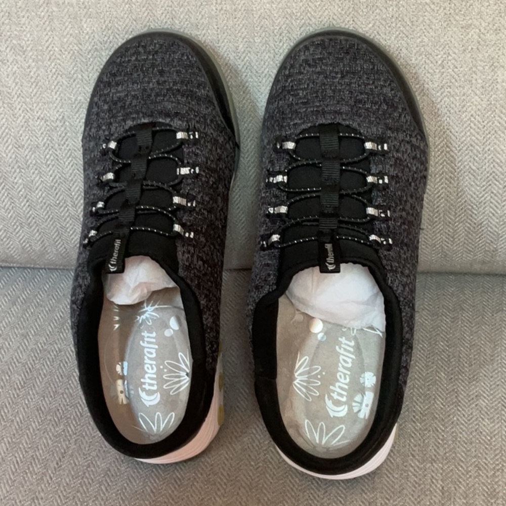 Therafit Black Knit clogs